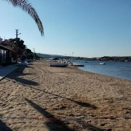 펜션 Genis Bahceli, Denize Yakin Muestakil Ev.. *