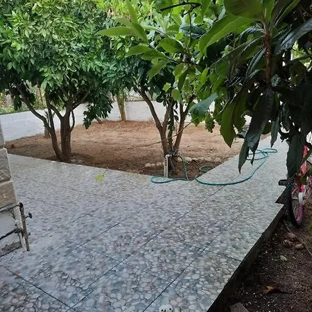 Casa de Férias Genış Bahçelı, Denıze Yakin Müstakıl Ev.. *