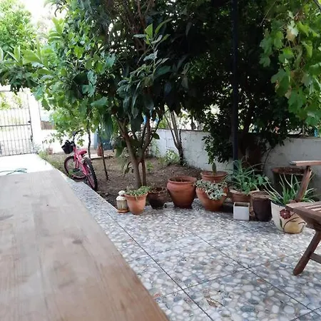Casa de Férias Genış Bahçelı, Denıze Yakin Müstakıl Ev..