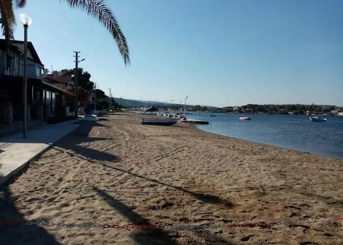 Vakantiehuis Genis Bahceli, Denize Yakin Muestakil Ev.. *