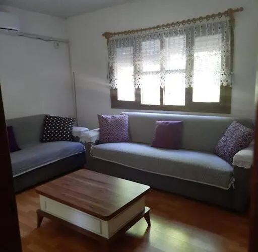 Vakantiehuis Genis Bahceli, Denize Yakin Muestakil Ev..