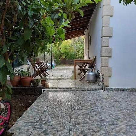 Tatil Evi Genış Bahçelı, Denıze Yakin Müstakıl Ev..