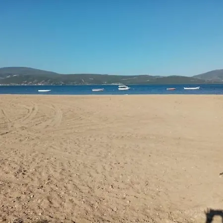 Nyaraló Genis Bahceli, Denize Yakin Muestakil Ev.. Urla